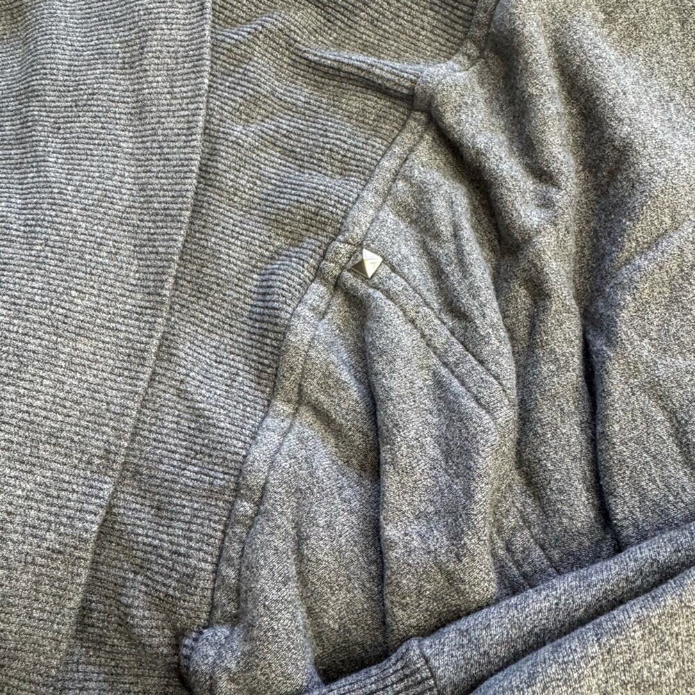 Aritzia Wilfred Womens Sz XS Diderot Gray Silver Studded Grey Sweater Cardigan - Picture 3 of 6